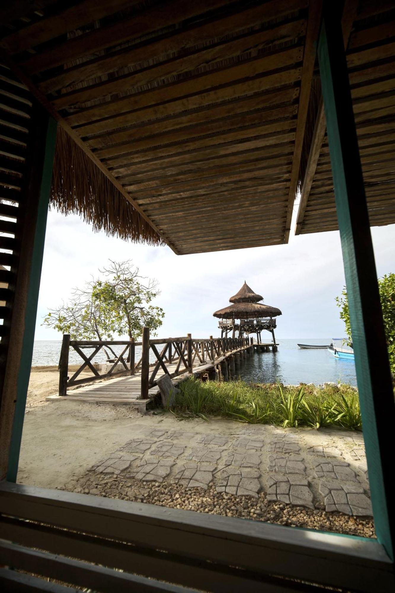 El Embrujo Tintipan Hotel Tintipan Island Exterior photo